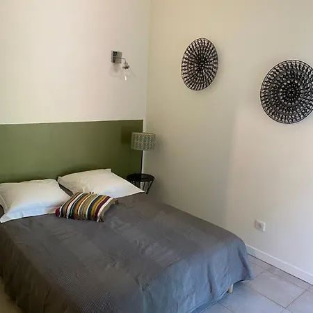 Mini Avec Jardin בית נופש