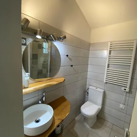 Mini Avec Jardin Сasa de vacaciones